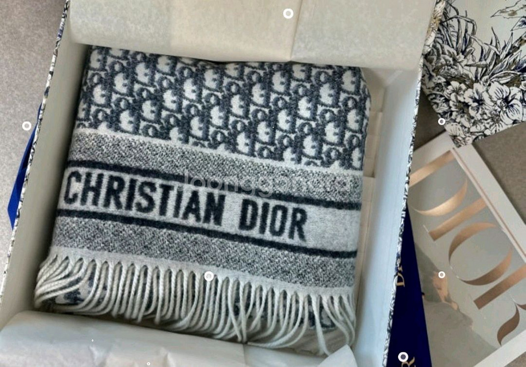 디올 Dior 오블리크 캐시미어쿠션 팝니다--4