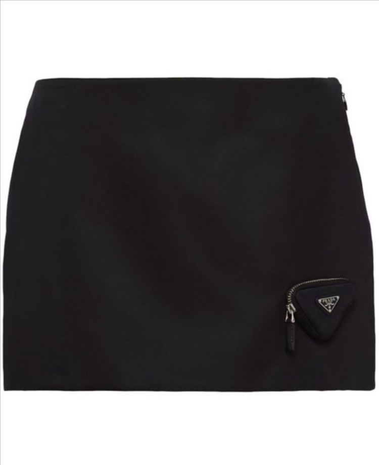 (새상품) 프라다 리나일론 삼각로고 파우치 스커트 40--4