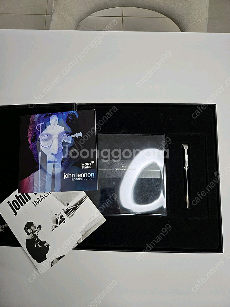 몽블랑 볼펜 (한정판 비틀즈 존레논 볼펜)--2