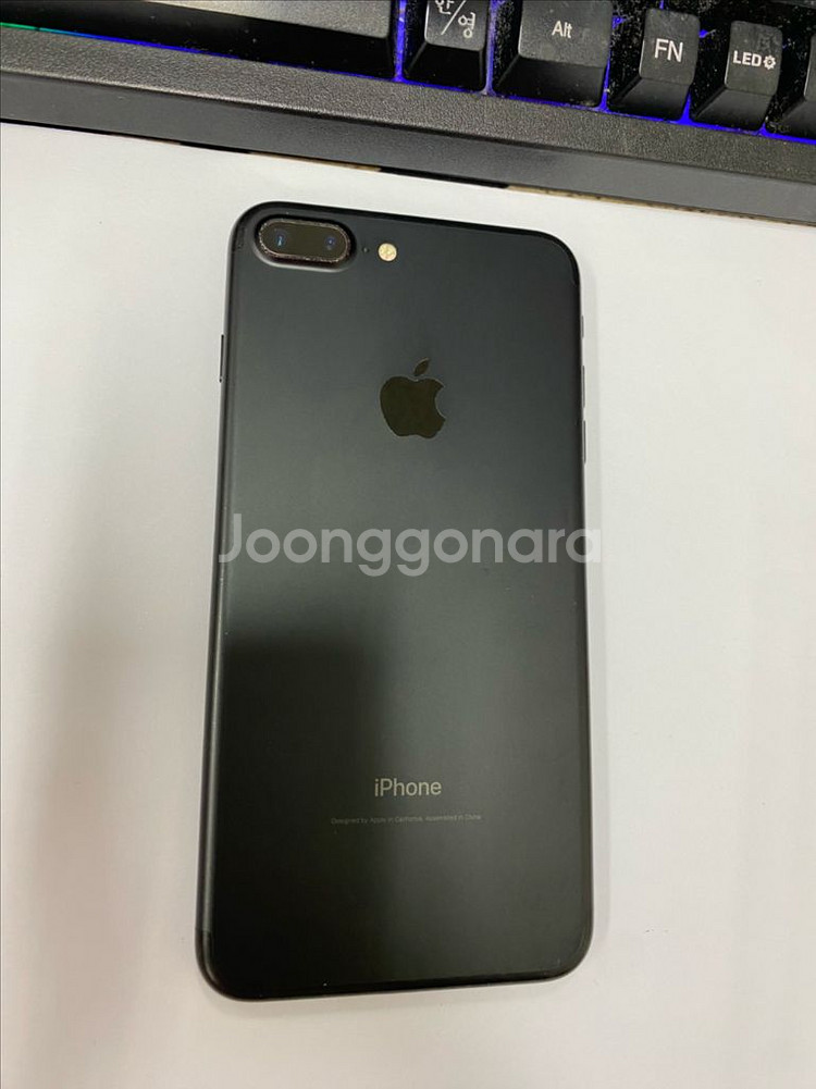 아이폰7플러스 매트블랙 외관깔끔 128GB 배터리100--0