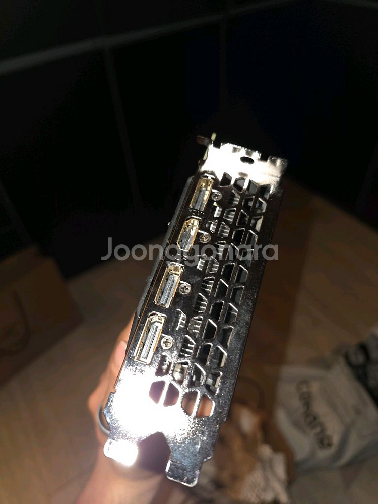 기가바이트 gigabyte rtx 2060 oc 6gb--1