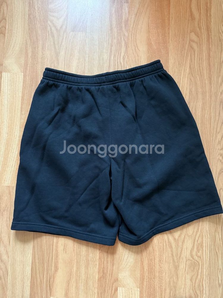 나이키 플리스 기모 면소재 반바지 팝니다--1