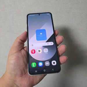 갤럭시 Z플립6 실버 256기가 A급 팝니다