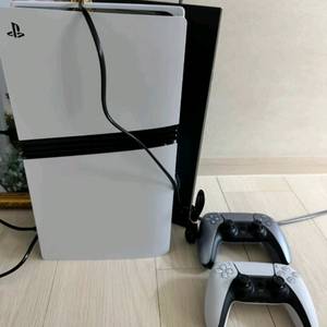 ps5 pro + 디스크 +컨트롤러2개