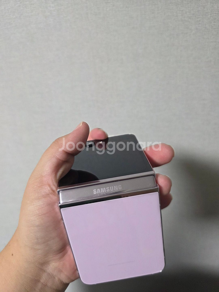갤럭시 Z플립5 라벤더 256기가 SS급 팝니다--6