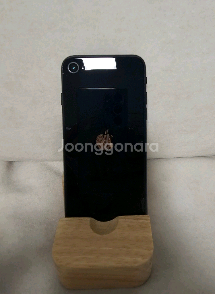 아이폰 SE3 미드나이트 128G 판매합니다!(선물용)--1
