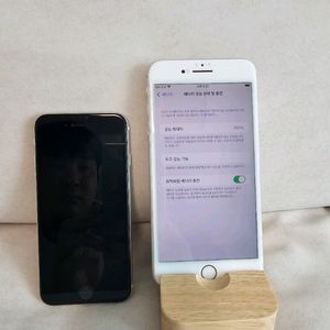 아이폰8플러스 실버 256g 팝니다!(배터리 100%)