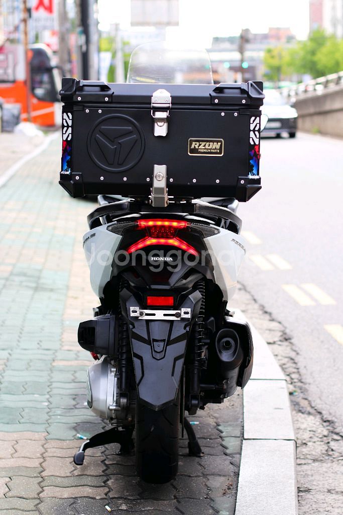 포르자350 혼다 2021년식 오토바이 판매합니다--5