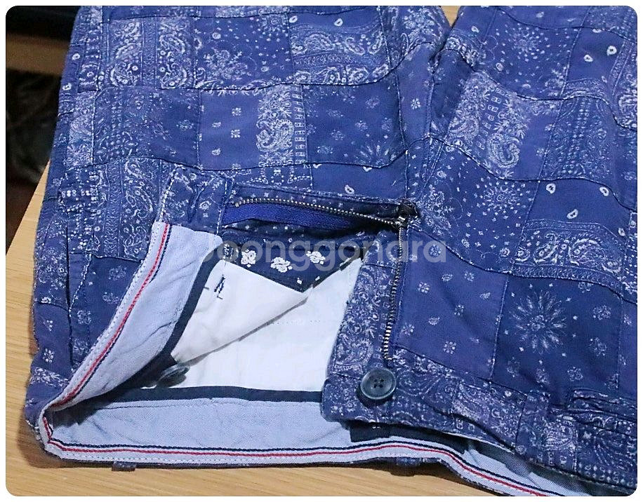 [31] 타미힐피거 페이즐리 패치워크 클래식핏 쇼츠--5