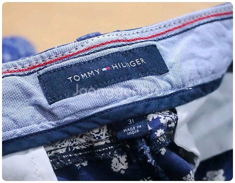 [31] 타미힐피거 페이즐리 패치워크 클래식핏 쇼츠--6