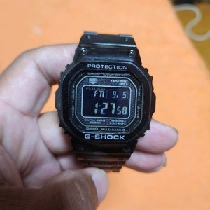 지샥GMW-B5000GD-1DR