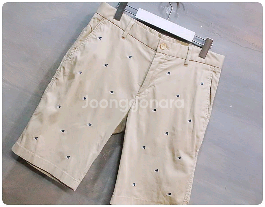 [78] 헤지스 슬림핏 소라게 자수 치노 쇼츠--2