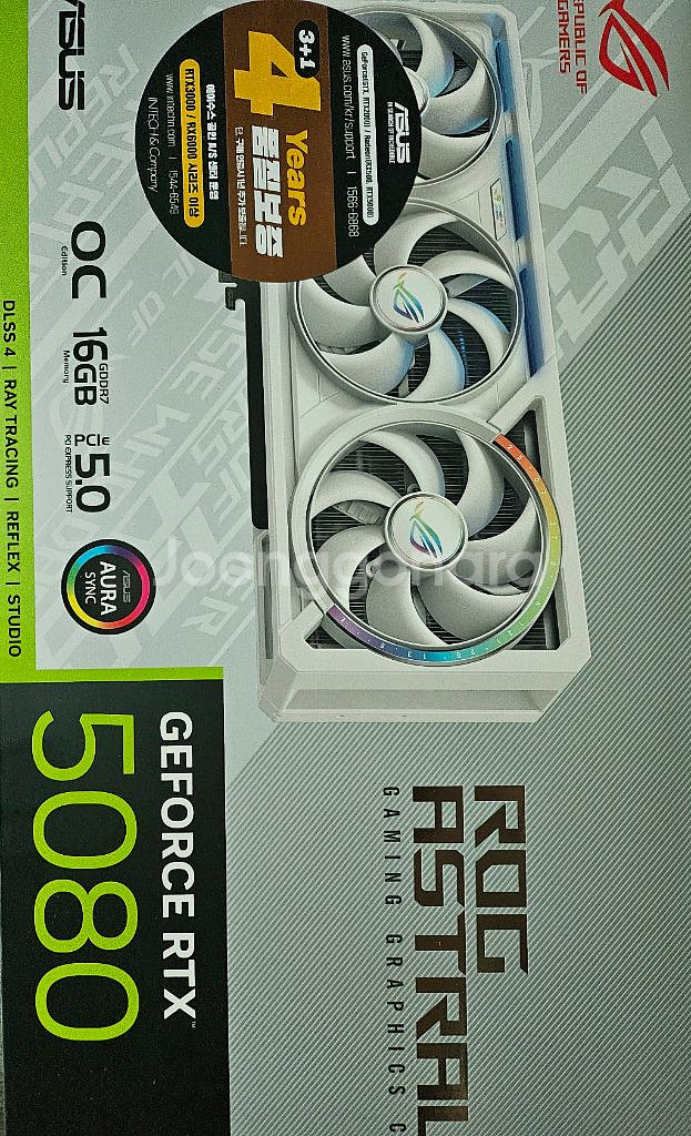 ASUS ROG RTX5080 ASTRAL WHITE--2