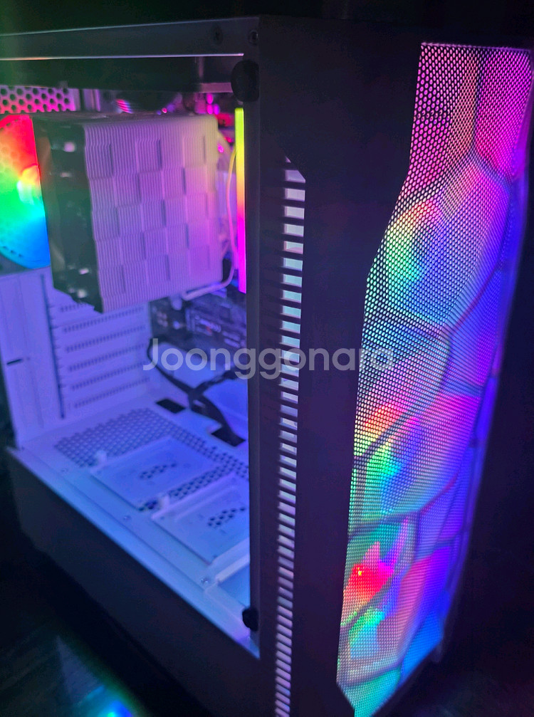9600x 고사양 게이밍 작업용 컴퓨터 새상품 팝니다--0