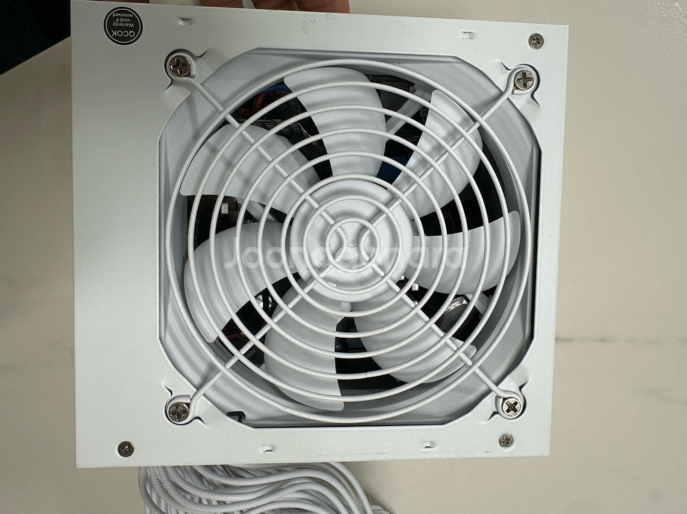 쿨러마스터 650w 파워 화이트(새제품)--3