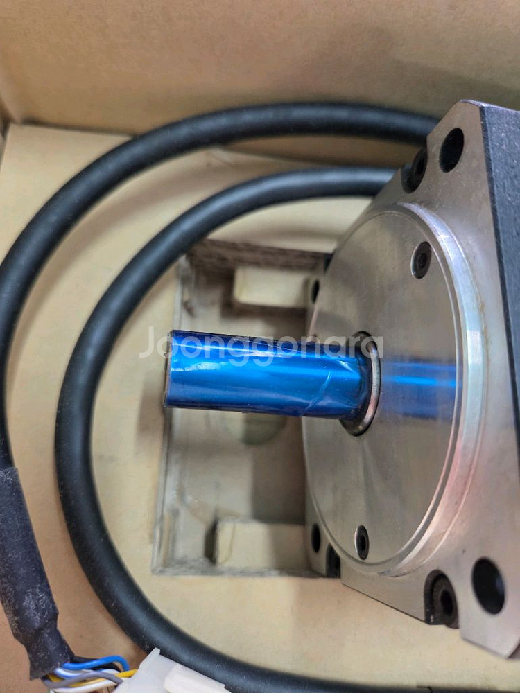 메카피온 AC서보 모터400W 3000rpm 미사용--2