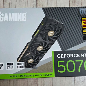 조텍 RTX 5070 단순개봉품 팝니다.