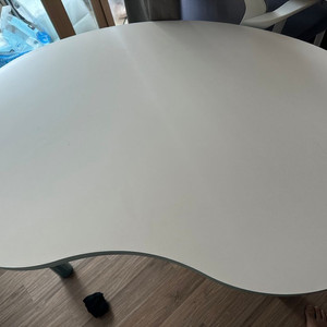 퍼시스 어린이 테이블 + 일룸 링고의자 (직거래)