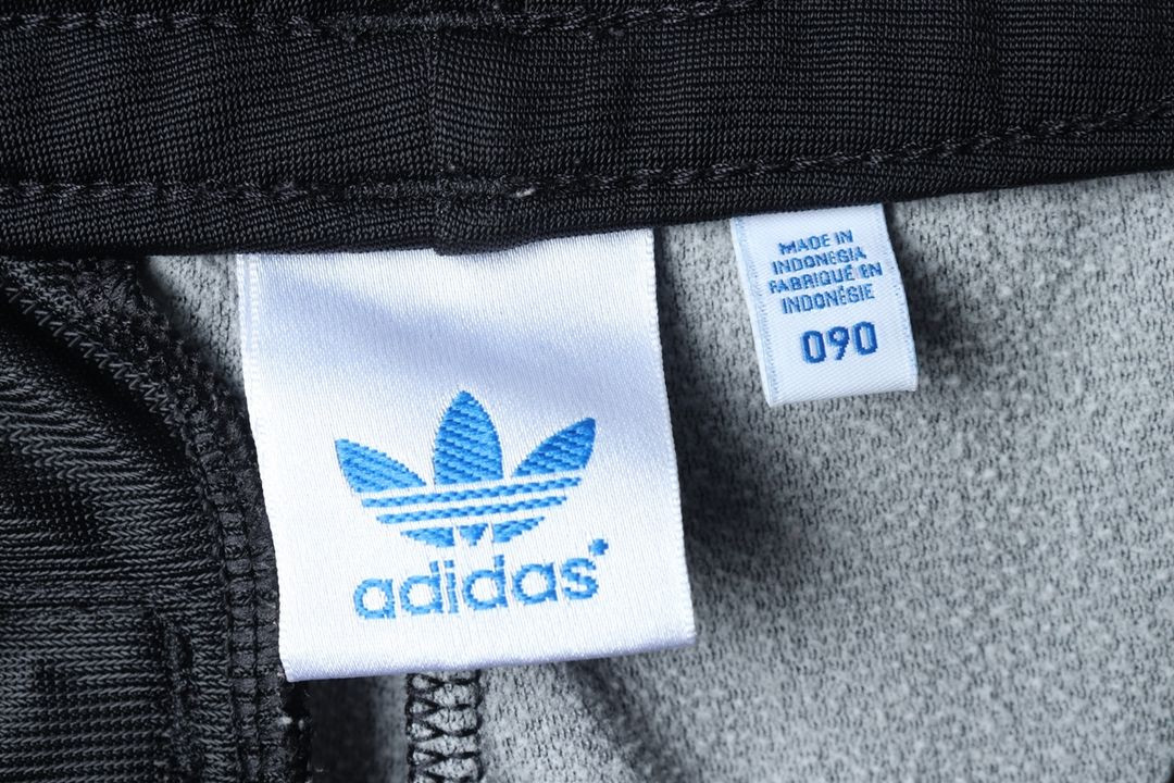 W(M) 아디다스 트레이닝복 바지 약기모 파버 이미지