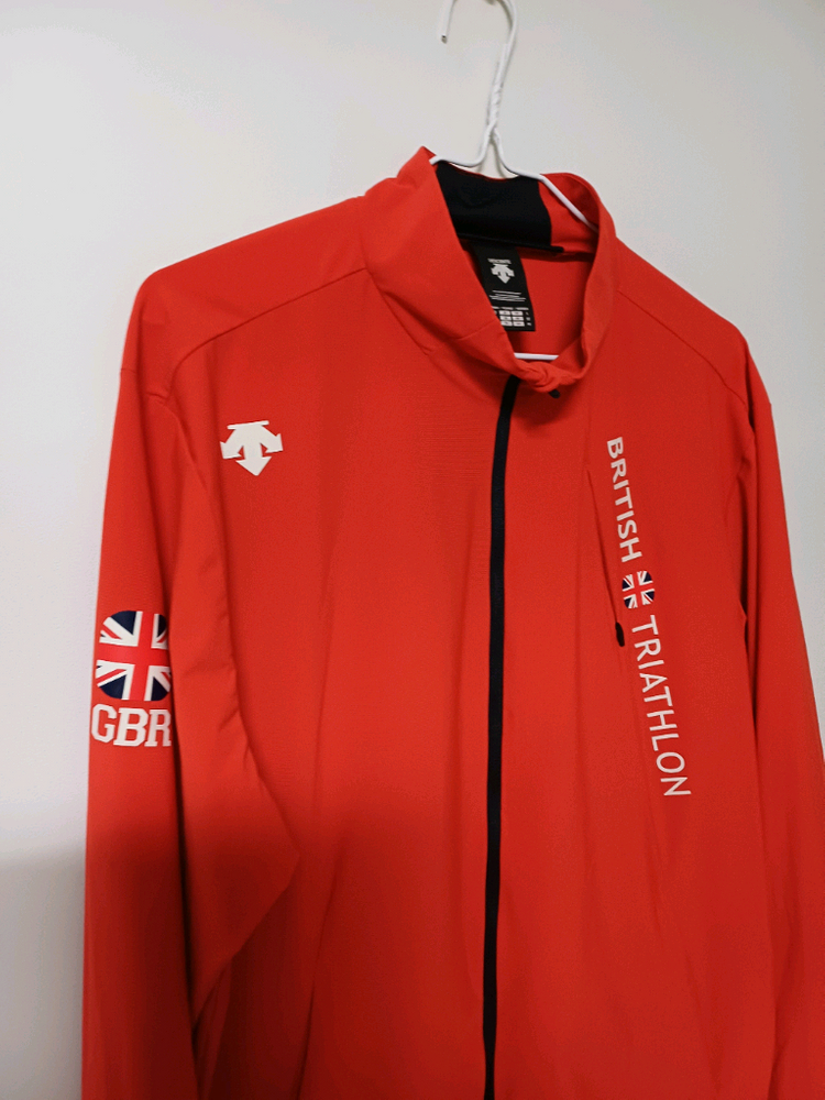 데상트 영국 트라이슬론 소프트쉘 바람막이(사방스판100--2