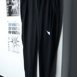 (XL) 나이키 트레이닝복 바지 스우시 블랙 밴딩