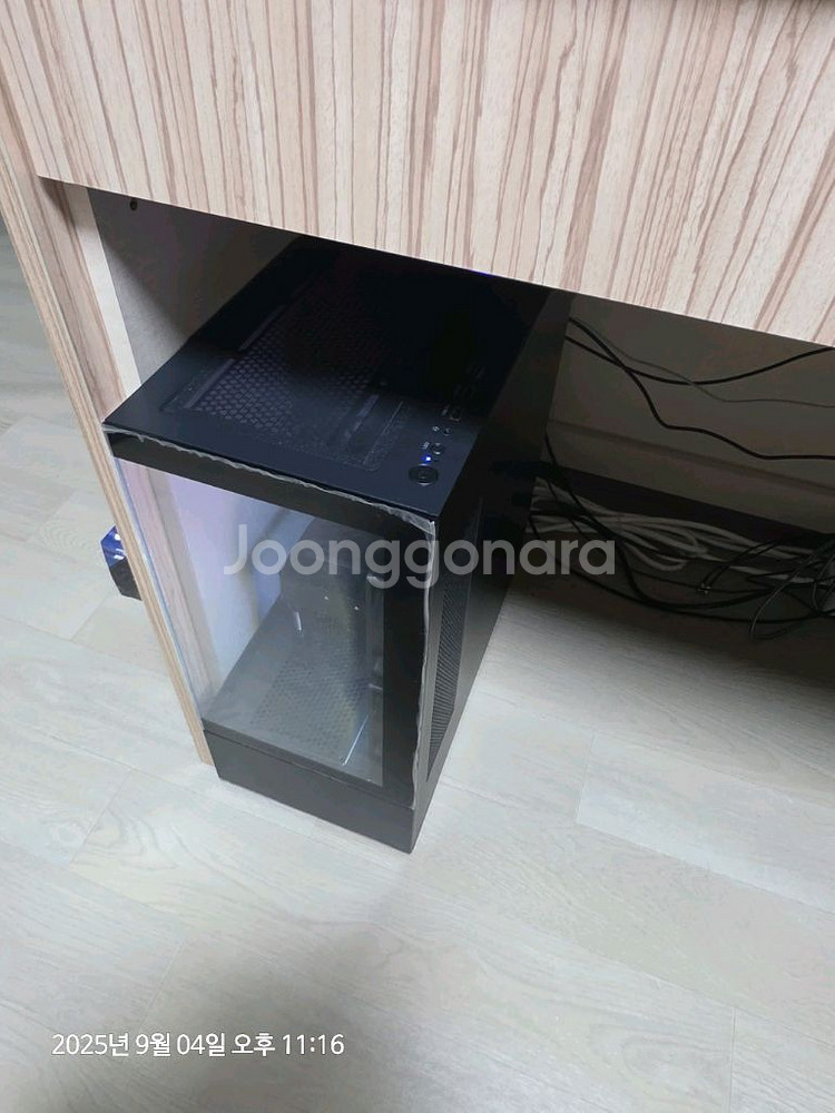 9800x3d 5070ti 본체 모니터 세트 팝니다--1