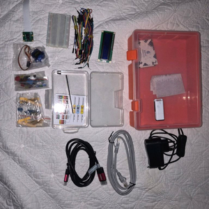 라즈베리파이 4 모델 b 2gb 키트 팝니다.