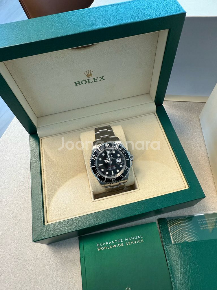 Rolex Sea-Dweller 43mm Ref.126--5