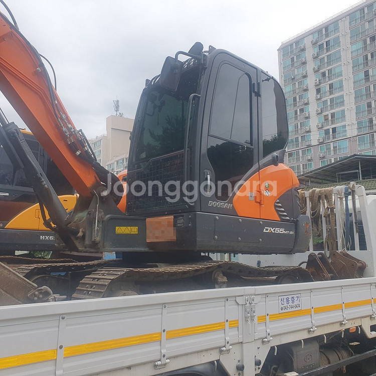 두산 02굴삭기 DX55회링 코집 2020년 상태A급--1