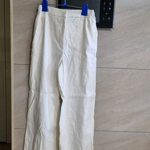 아비에무아 강민경 린넨 슬랙스