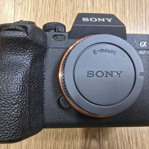 소니 A7M4