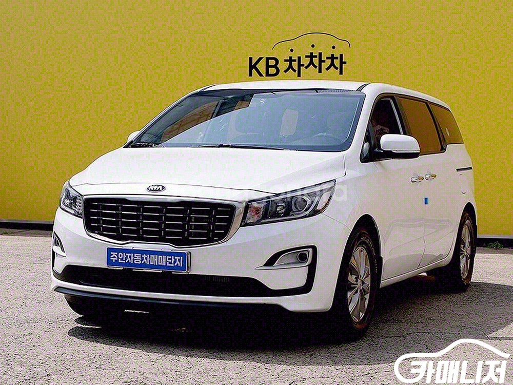 [기아]더 뉴 카니발 디젤 11인승 디럭스 (6인승)--1