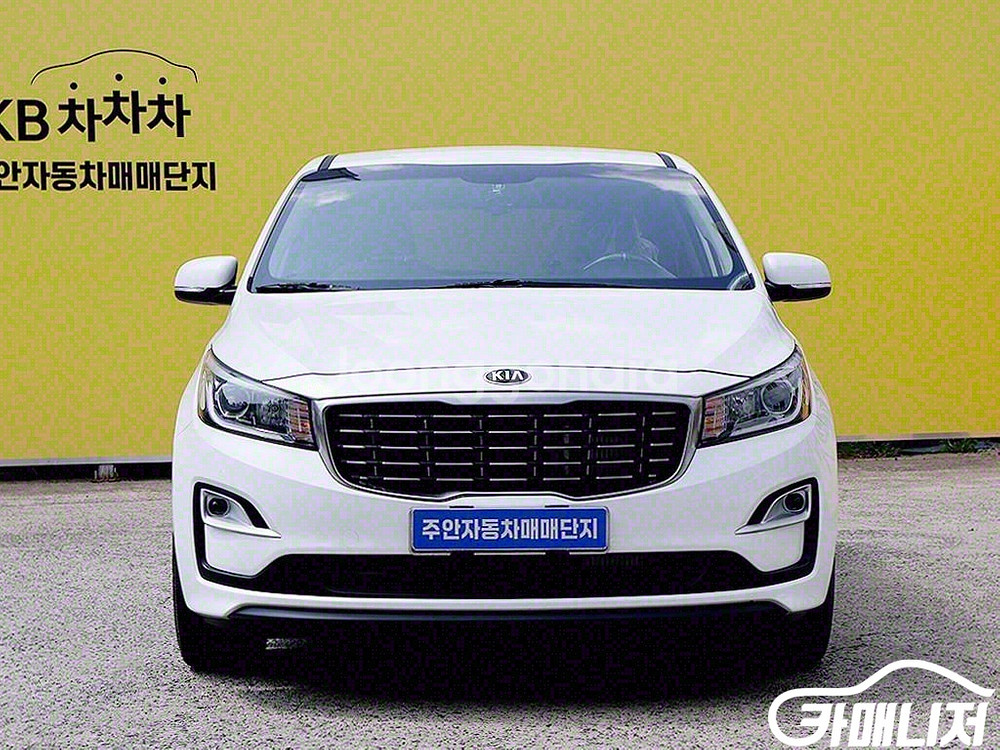 [기아]더 뉴 카니발 디젤 11인승 디럭스 (6인승)--0