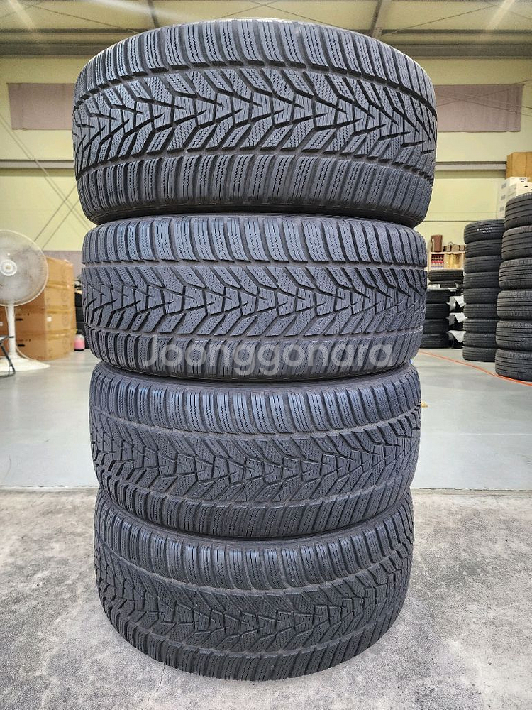 한국 윈터 아이셉트 에보3 245 45 18 윈터타이어--0