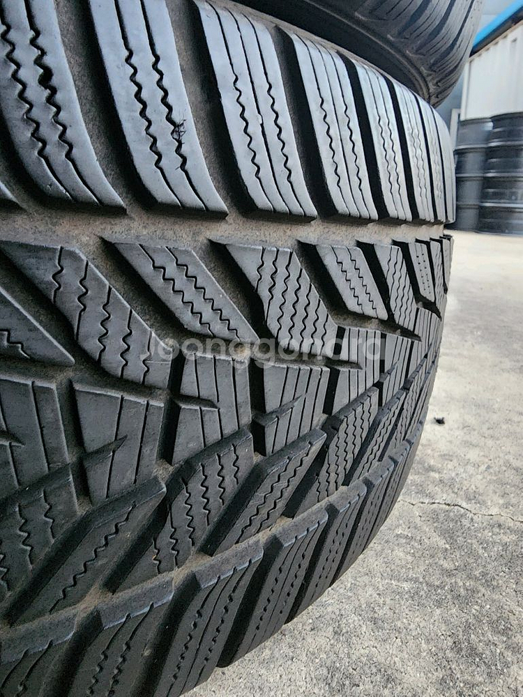 한국 윈터 아이셉트 에보3 245 45 18 윈터타이어--8