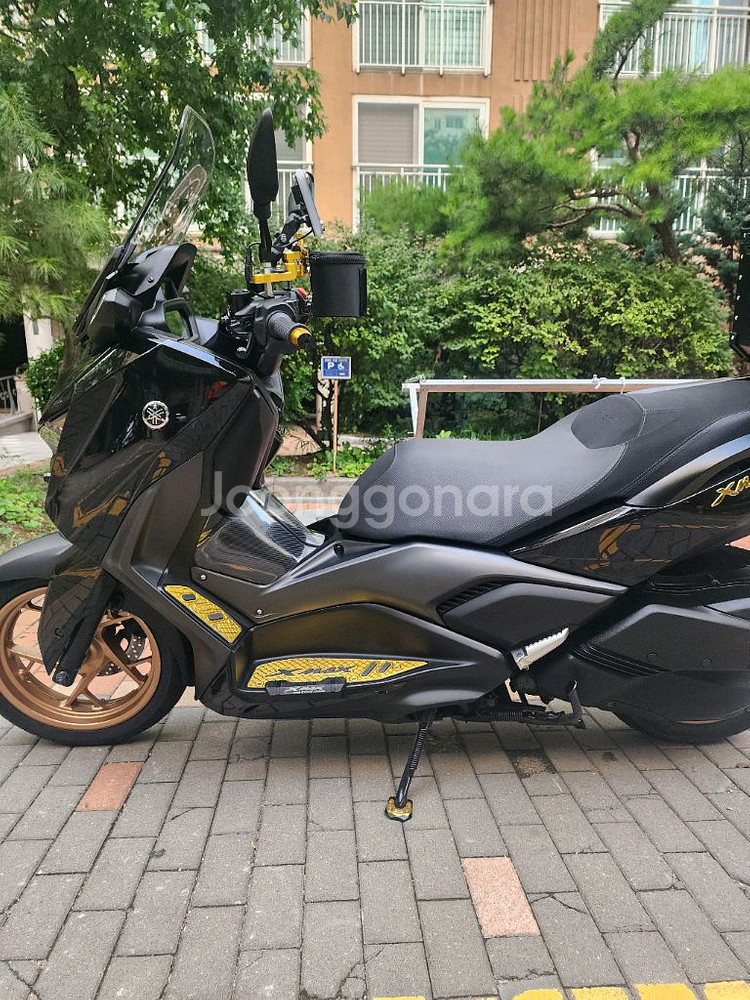 야마하 2024 XMAX300 블랙 스쿠터--1
