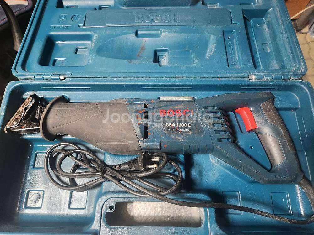 보쉬 전기컷소 GSA1100E 팝니다--0