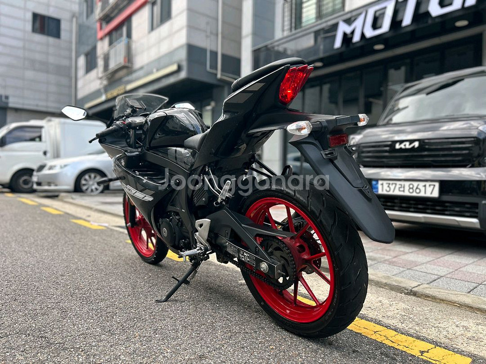 스즈키 GSX-R125 23년 1만km 깔끔한 검빨차량--6