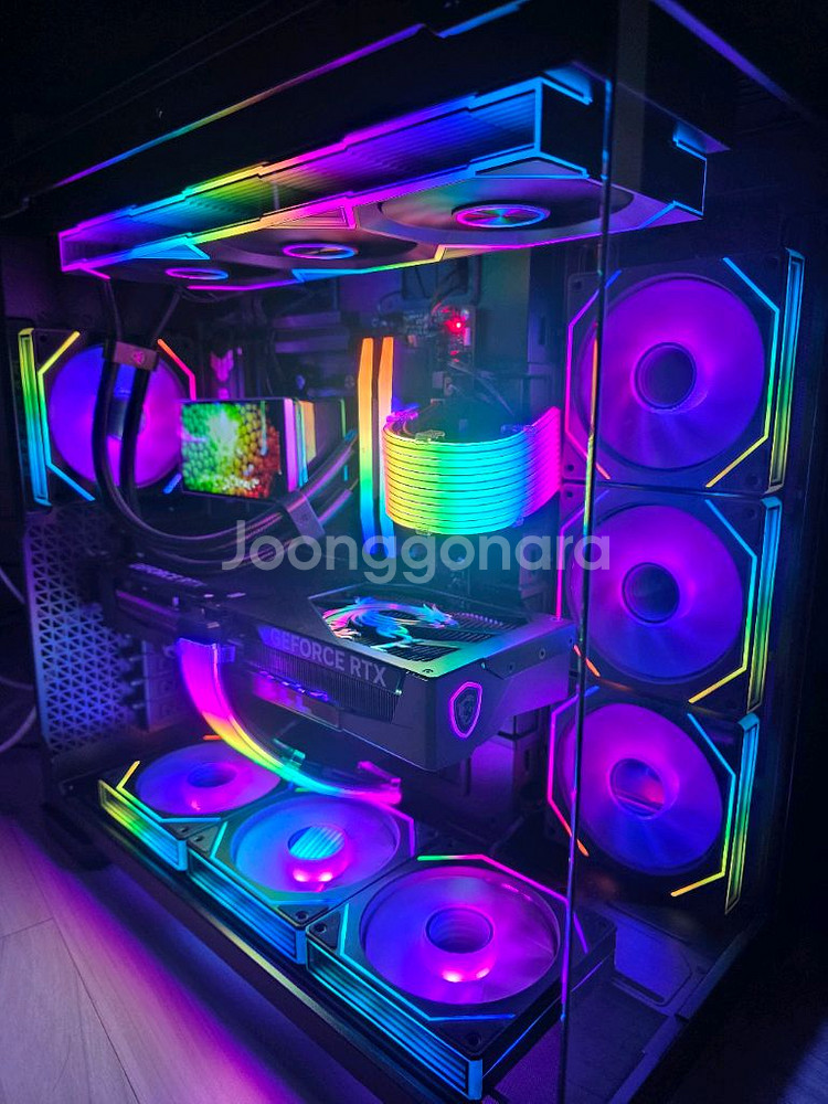 라이젠7 9800X3D RTX5080 트리오본체--1