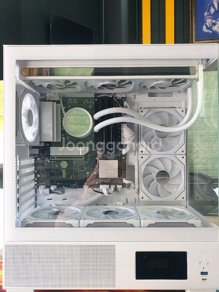 미사용 ) 9800X3D & RTX5070 컴퓨터 판매--1