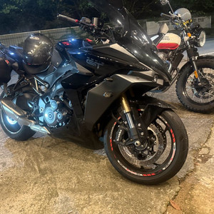 Gsx s1000gt 판매합니다