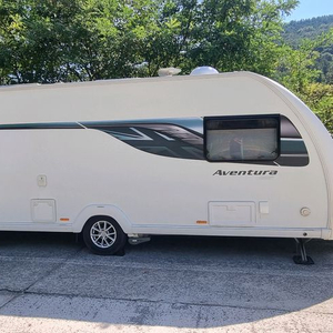 2021년식스위프트 어벤츄라 6td카라반팝니다