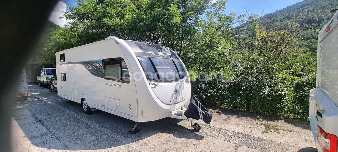 2021년식스위프트 어벤츄라 6td카라반팝니다--2