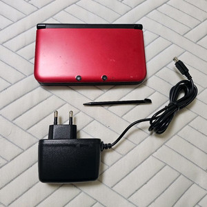 북미판 닌텐도 3DS XL 레드
