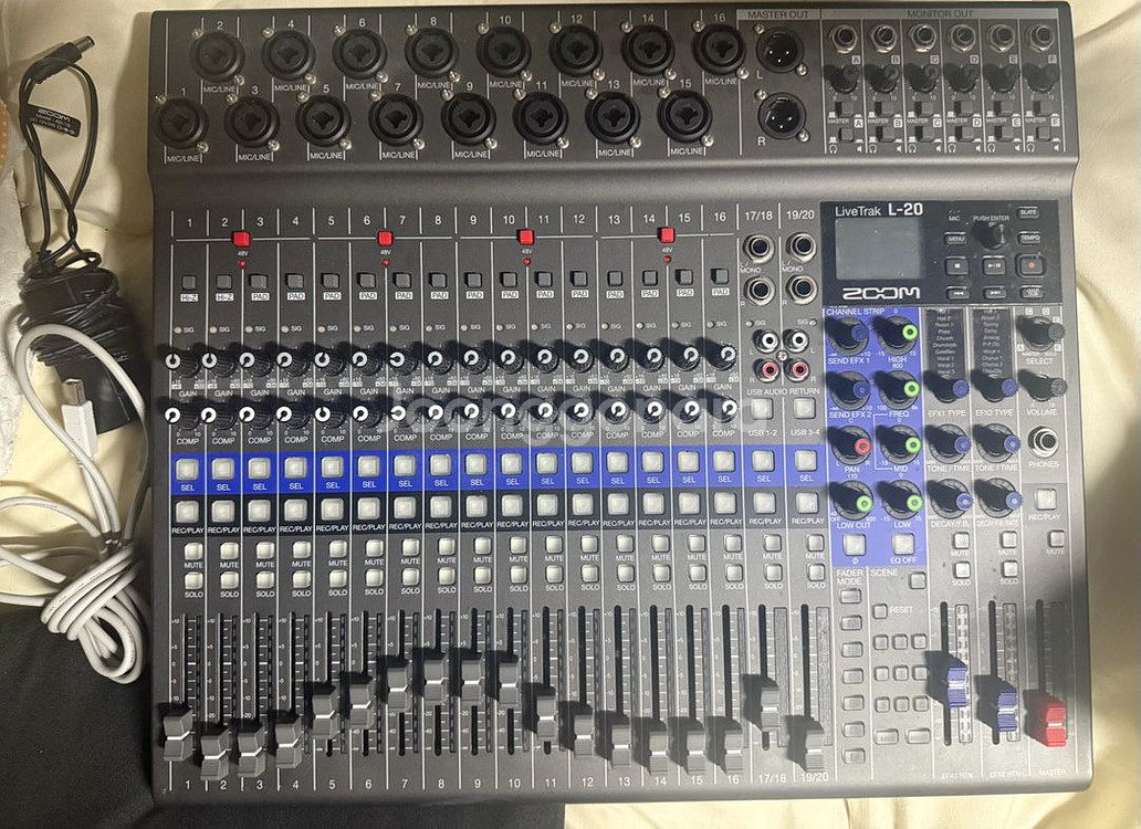 Zoom LiveTrak L-20 디지털 믹서--0