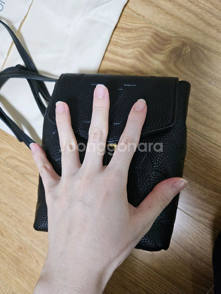 루이비통.블랙 미니백팩.새상품--7