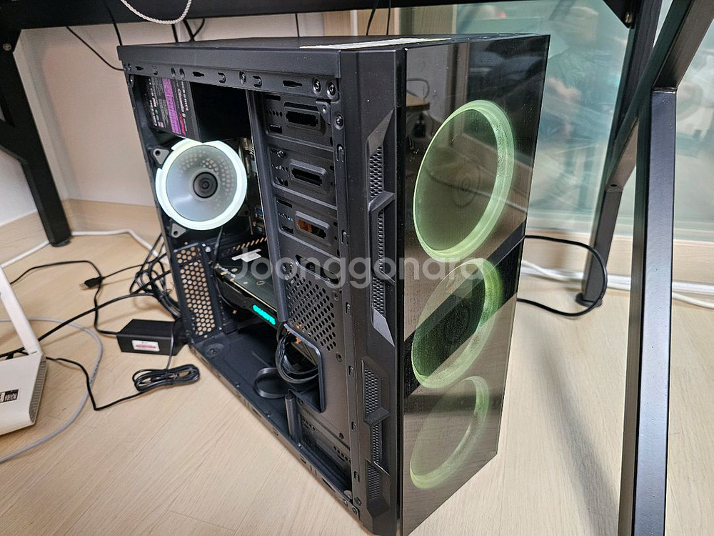 인텔 i7-8700 GTX 1070Ti 완본체 팝니다.--4