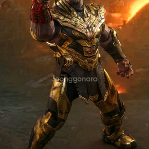 미개봉 핫토이 타노스 미개봉 배틀데미지