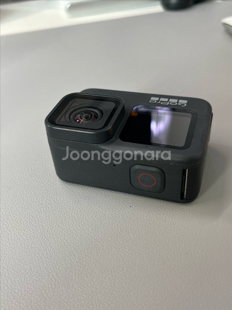 고프로 히어로9 블랙 액션캠 + 악세서리(새제품 포함)--3