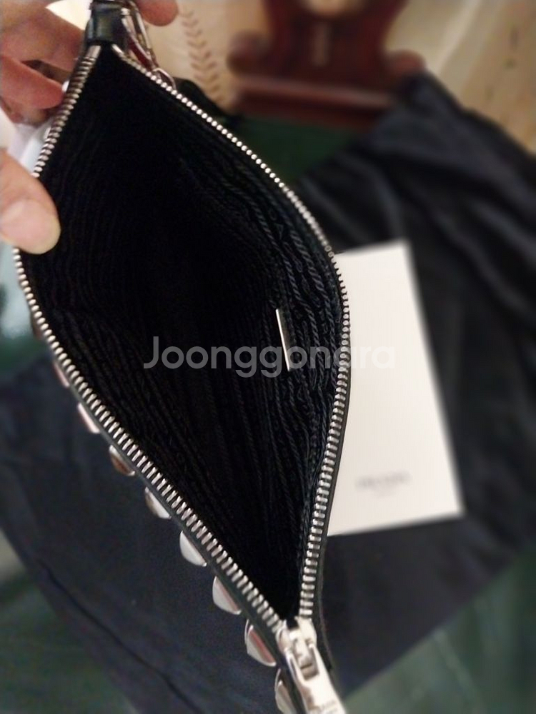 정품프라다클러치--7